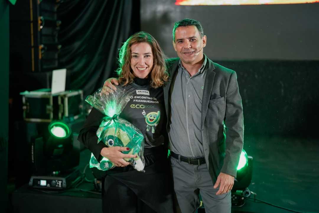 Franqueado Ecodecor em encontro